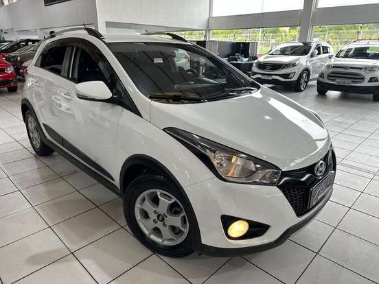 HYUNDAI-HB20X-1.6 16V STYLE FLEX 4P MANUAL HYUNDAI-HB20X-2015