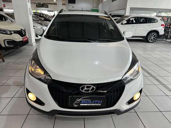 HYUNDAI-HB20X-1.6 16V STYLE FLEX 4P MANUAL HYUNDAI-HB20X-2015