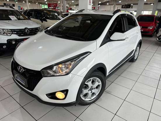 HYUNDAI-HB20X-1.6 16V STYLE FLEX 4P MANUAL HYUNDAI-HB20X-2015