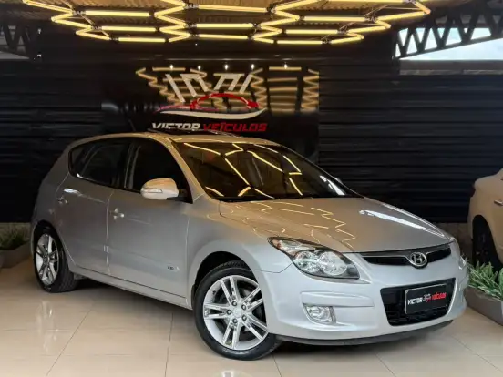 HYUNDAI-I30-2.0 MPFI GLS 16V GASOLINA 4P AUTOMÁTICO HYUNDAI-I30-2011