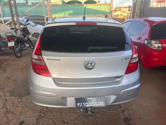 HYUNDAI-I30-2.0 MPFI GLS 16V GASOLINA 4P MANUAL HYUNDAI-I30-2011