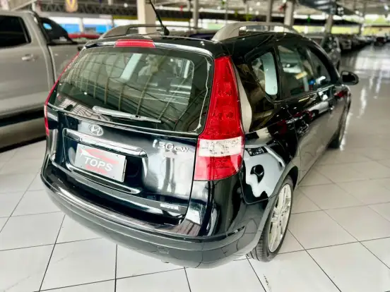 HYUNDAI-I30-2.0 MPI 16V GASOLINA 4P AUTOMÁTICO HYUNDAI-I30-2010