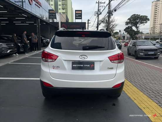 HYUNDAI-IX35-2.0 MPFI GL 16V FLEX 4P AUTOMÁTICO HYUNDAI-IX35-2018