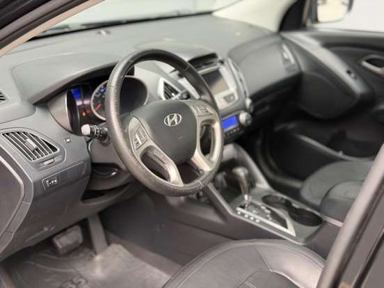 HYUNDAI-IX35-2.0 MPFI GLS 4X2 16V GASOLINA 4P AUTOMÁTICO HYUNDAI-IX35-2011