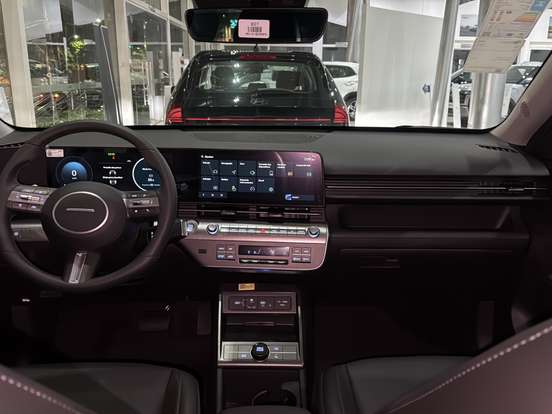 HYUNDAI-KONA-2025