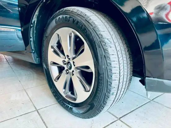 HYUNDAI-SANTA FÉ-3.5 MPFI GLS 7 LUGARES V6 24V 285CV GASOLINA 4P AUTOMÁTICO HYUNDAI-SANTA FÉ-2012