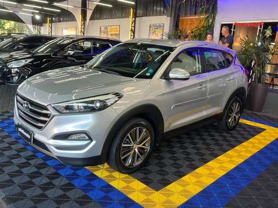 HYUNDAI-TUCSON-2017
