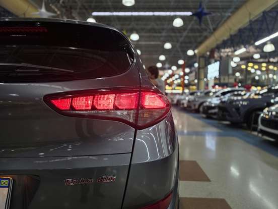 HYUNDAI-TUCSON-1.6 16V T-GDI GASOLINA GLS ECOSHIFT HYUNDAI-TUCSON-2018