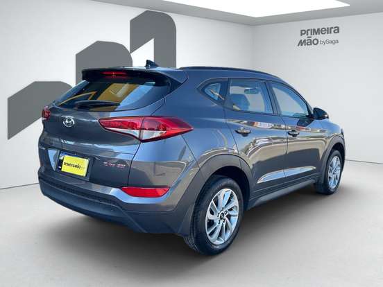 HYUNDAI-TUCSON-2021