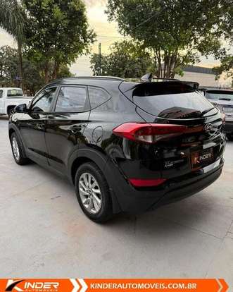 HYUNDAI-TUCSON-2021