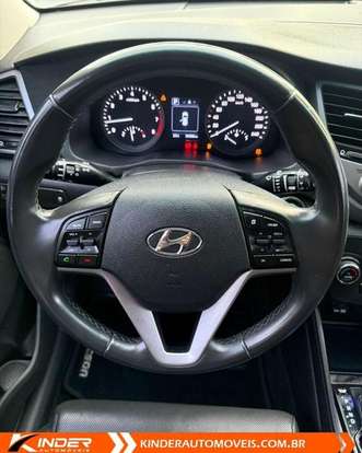 HYUNDAI-TUCSON-2021