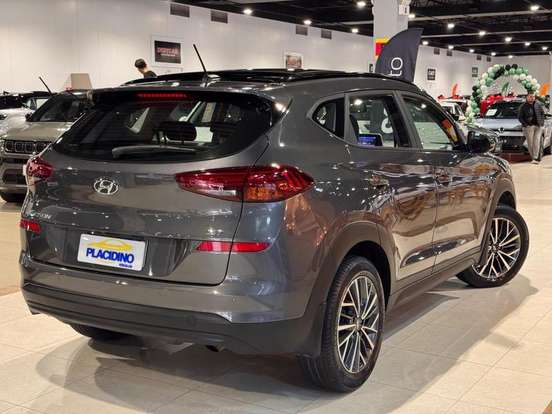 HYUNDAI-TUCSON-2022