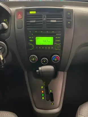 HYUNDAI-TUCSON-2010