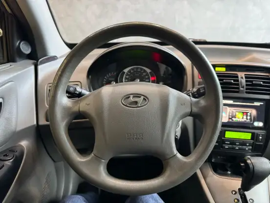 HYUNDAI-TUCSON-2.0 MPFI GLS BASE 16V 143CV 2WD FLEX 4P AUTOMÁTICO HYUNDAI-TUCSON-2015
