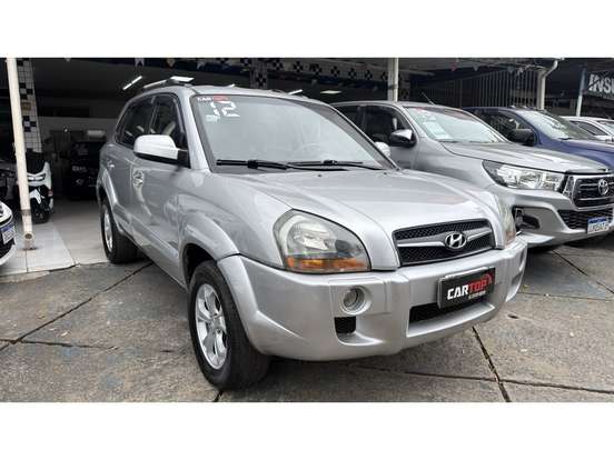 HYUNDAI-TUCSON-2011