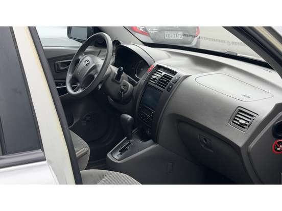 HYUNDAI-TUCSON-2.0 MPFI GLS 16V 143CV 2WD FLEX 4P AUTOMÁTICO HYUNDAI-TUCSON-2011