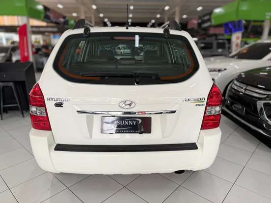 HYUNDAI-TUCSON-2.0 MPFI GLS 16V 143CV 2WD FLEX 4P AUTOMÁTICO HYUNDAI-TUCSON-2015