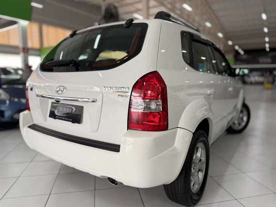 HYUNDAI-TUCSON-2.0 MPFI GLS 16V 143CV 2WD FLEX 4P AUTOMÁTICO HYUNDAI-TUCSON-2015