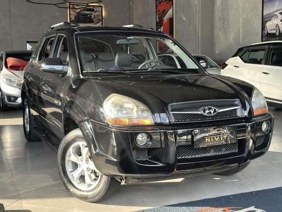 HYUNDAI-TUCSON-2012