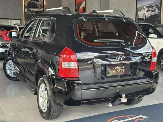 HYUNDAI-TUCSON-2012