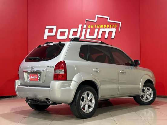 HYUNDAI-TUCSON-2.0 MPFI GLS 16V 143CV 2WD GASOLINA 4P AUTOMÁTICO HYUNDAI-TUCSON-2011