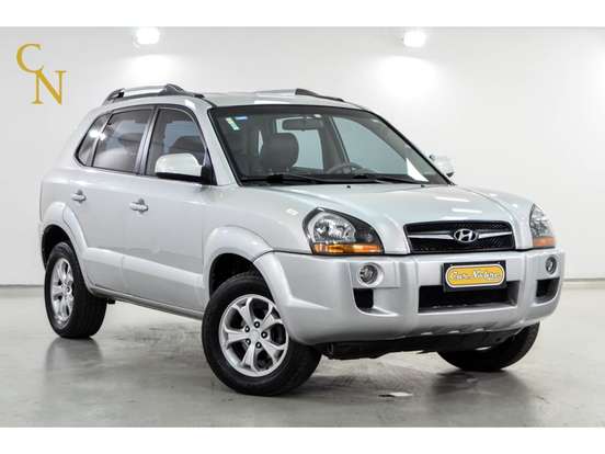 HYUNDAI-TUCSON-2.0 MPFI GLS BASE 16V 143CV 2WD FLEX 4P AUTOMÁTICO HYUNDAI-TUCSON-2015