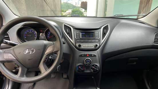 HYUNDAI-HB20-2016