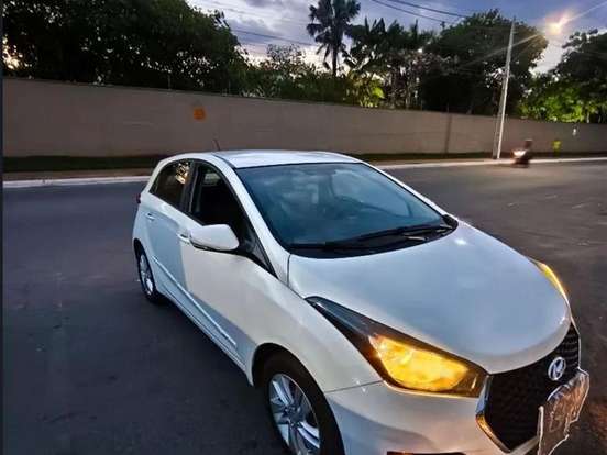 HYUNDAI-HB20-1.0 COMFORT PLUS 12V FLEX 4P MANUAL HYUNDAI-HB20-2017