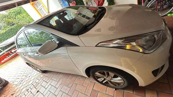 HYUNDAI-HB20-2015