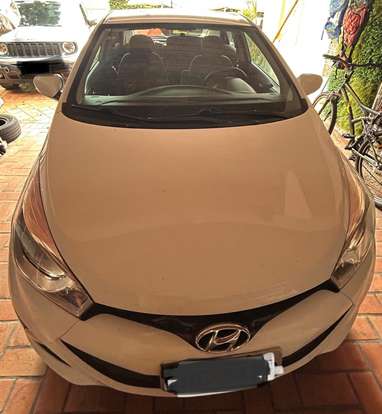 HYUNDAI-HB20-2015
