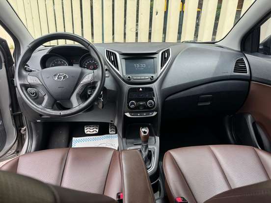 HYUNDAI-HB20X-1.6 16V PREMIUM FLEX 4P AUTOMÁTICO HYUNDAI-HB20X-2018