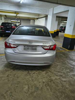 HYUNDAI-SONATA-2011
