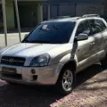 HYUNDAI TUCSON 2.7 MPFI GLS 24V 180CV 4WD GASOLINA 4P AUTOMÁTICO HYUNDAI TUCSON 2.7 MPFI GLS 24V 180CV 4WD GASOLINA 4P AUTOMÁTICO