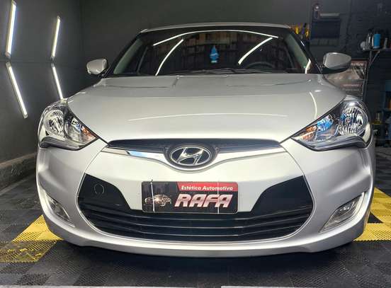 HYUNDAI-VELOSTER-2012