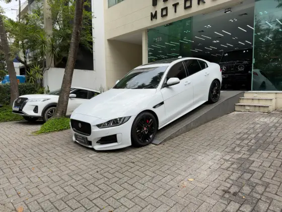 JAGUAR XE 2.0 16V INGENIUM P250 GASOLINA R-SPORT 4P AUTOMÁTICO