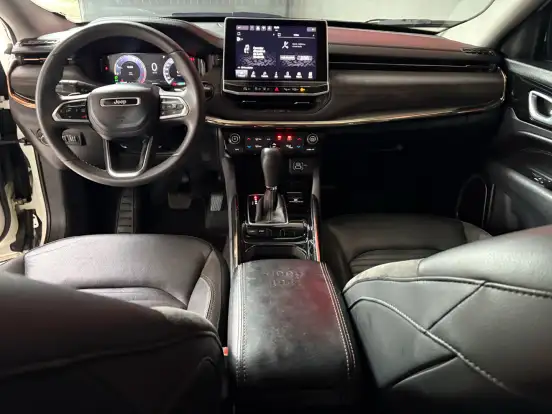 JEEP-COMMANDER-2022