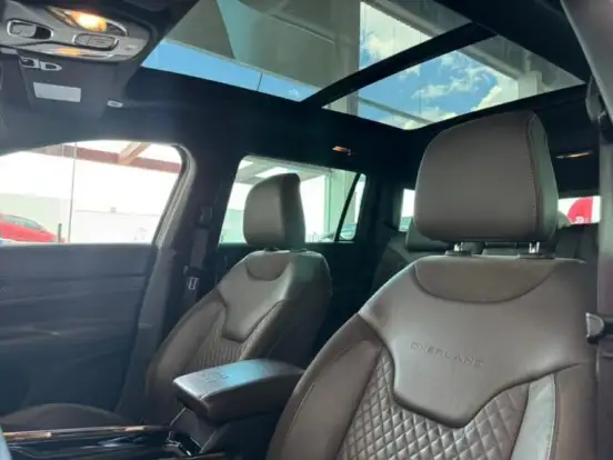 JEEP-COMMANDER-2022