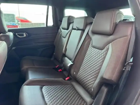 JEEP-COMMANDER-2022