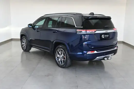 JEEP-COMMANDER-2023