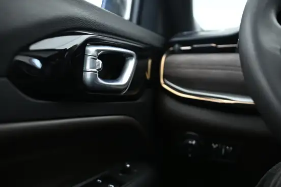 JEEP-COMMANDER-1.3 T270 TURBO FLEX OVERLAND AT6 JEEP-COMMANDER-2023