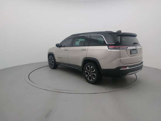 JEEP-COMMANDER-2023