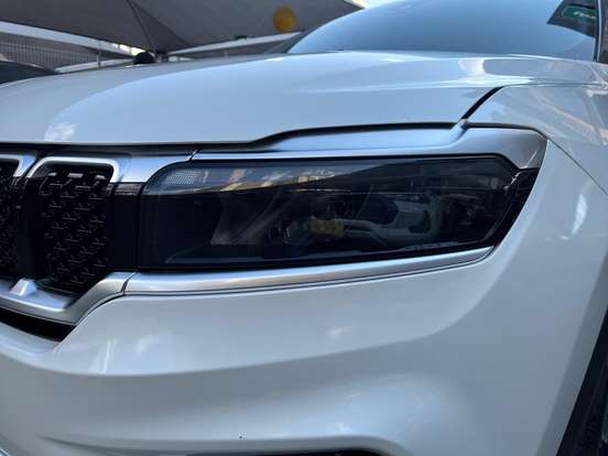 JEEP-COMMANDER-2022
