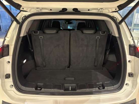 JEEP-COMMANDER-1.3 T270 TURBO FLEX LIMITED AT6 JEEP-COMMANDER-2023