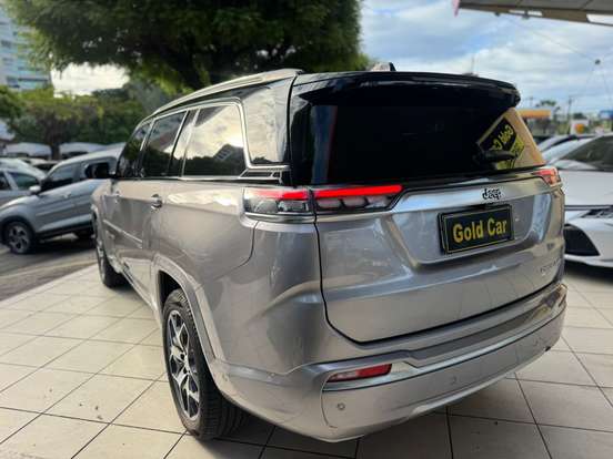 JEEP-COMMANDER-2024