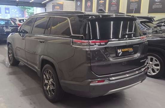 JEEP-COMMANDER-2024