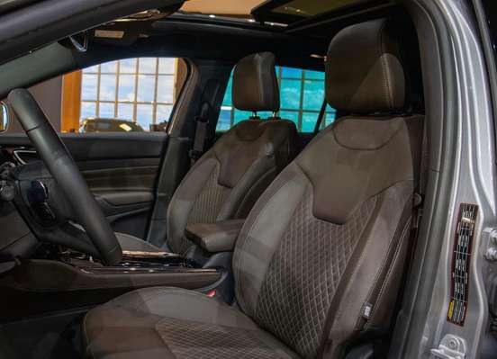 JEEP-COMMANDER-1.3 T270 TURBO FLEX OVERLAND AT6 JEEP-COMMANDER-2023
