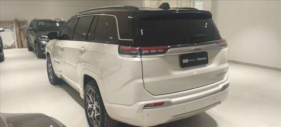 JEEP-COMMANDER-1.3 T270 TURBO FLEX OVERLAND AT6 JEEP-COMMANDER-2024
