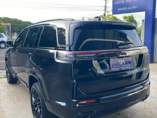 JEEP-COMMANDER-2.0 HURRICANE 4 TURBO GASOLINA BLACKHAWK AT9 JEEP-COMMANDER-2025