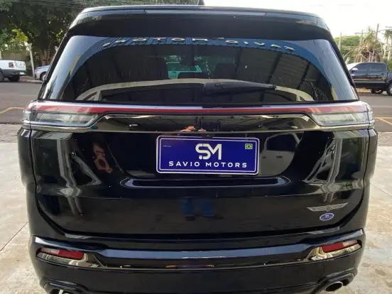 JEEP-COMMANDER-2.0 HURRICANE 4 TURBO GASOLINA BLACKHAWK AT9 JEEP-COMMANDER-2025