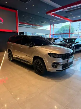 JEEP-COMMANDER-2024